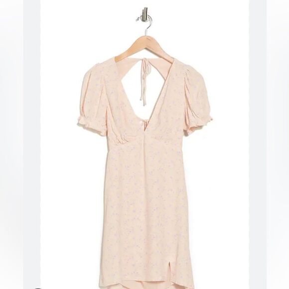 Sophie Rue Dresses & Skirts - Sophie Rue Dress Womens Sz Medium neck Floral Open Back mini apricot Cottagecore
